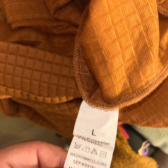 Cozy Orange Waffle Knit Hoodie Sweater - Picture 3 of 3